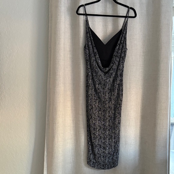 Vintage Windsor Black and Silver Stretchy Patterned Knit Open Back Drape Dress L - Picture 14 of 16